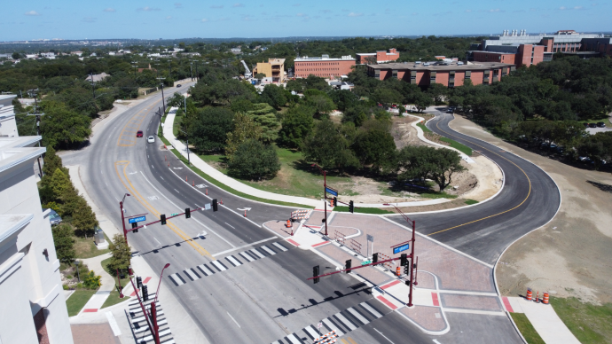 An overhead view of Beneski Parkway from the perspective of Hildebrand with the Chapman-Halsell-Dicke Complex in the background