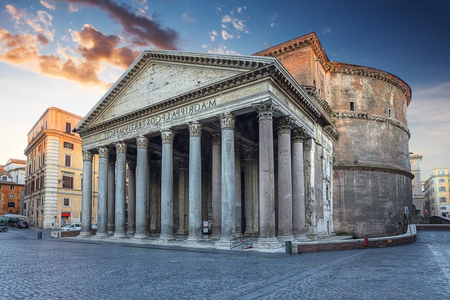 的 Pantheon, an ancient building in Rome, Italy